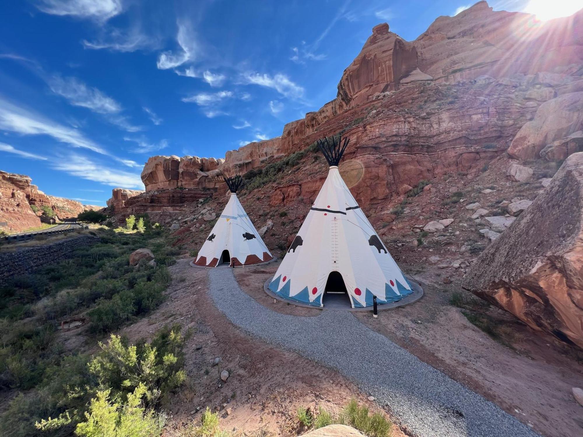 Bluff Dwellings Resort Экстерьер фото