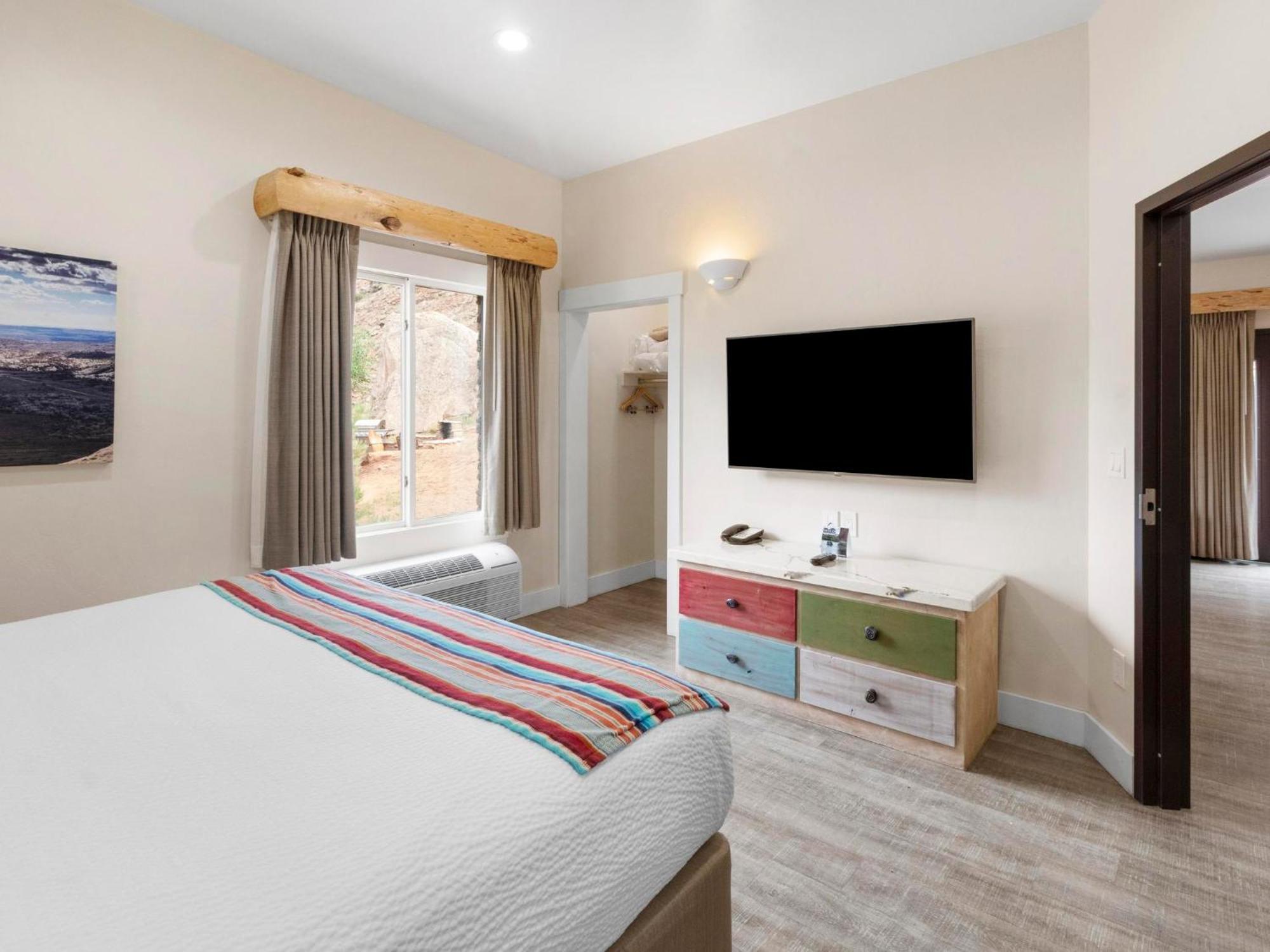 Bluff Dwellings Resort Экстерьер фото