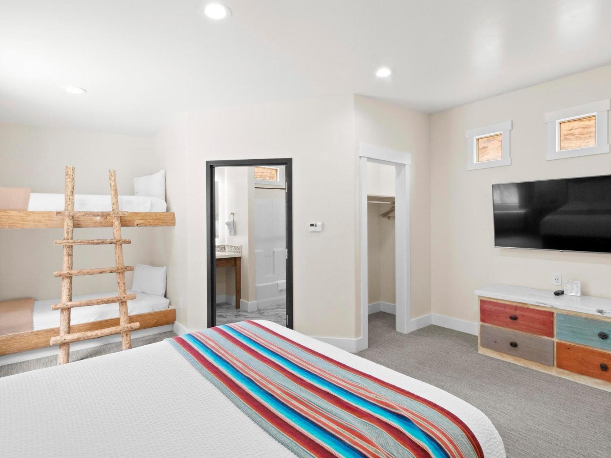 Bluff Dwellings Resort Экстерьер фото